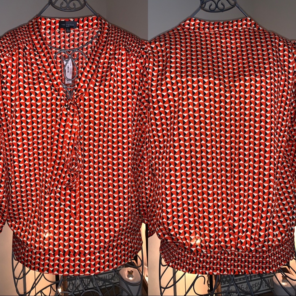 “IT’S COMPLICATED” 🧶🕶 Blouse